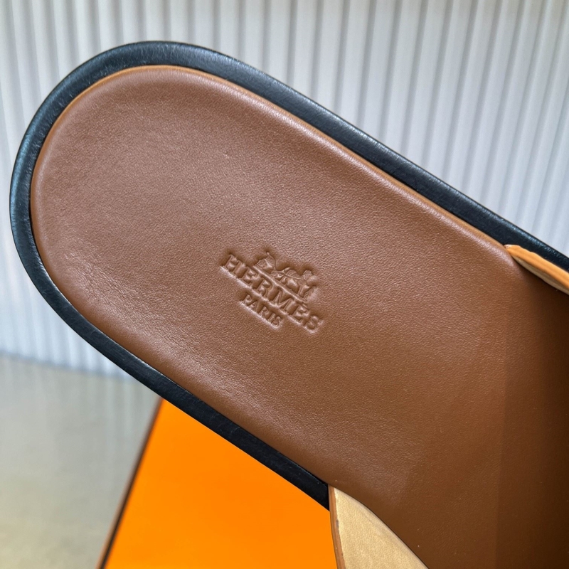 H**me5 slippers